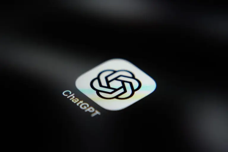 Το ChatGPT κλειδώνει συνομιλίες με PIN ή Face ID, χωρίς όμως κρυπτογράφηση